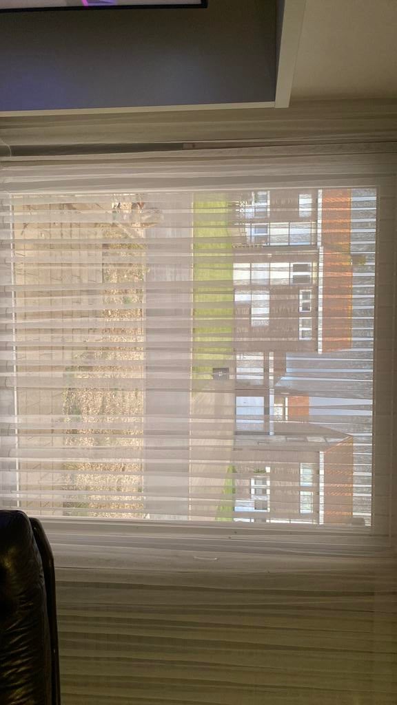 2 gordijnen, Ophalen, Zo goed als nieuw, Wit, 200 cm of meer