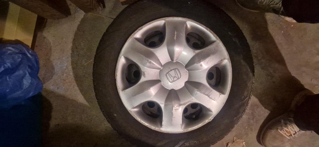 4 pneus hiver avec Jantes tôle Honda Jazz GD, Neuf, 14 pouces, Pneus hiver, 175 mm