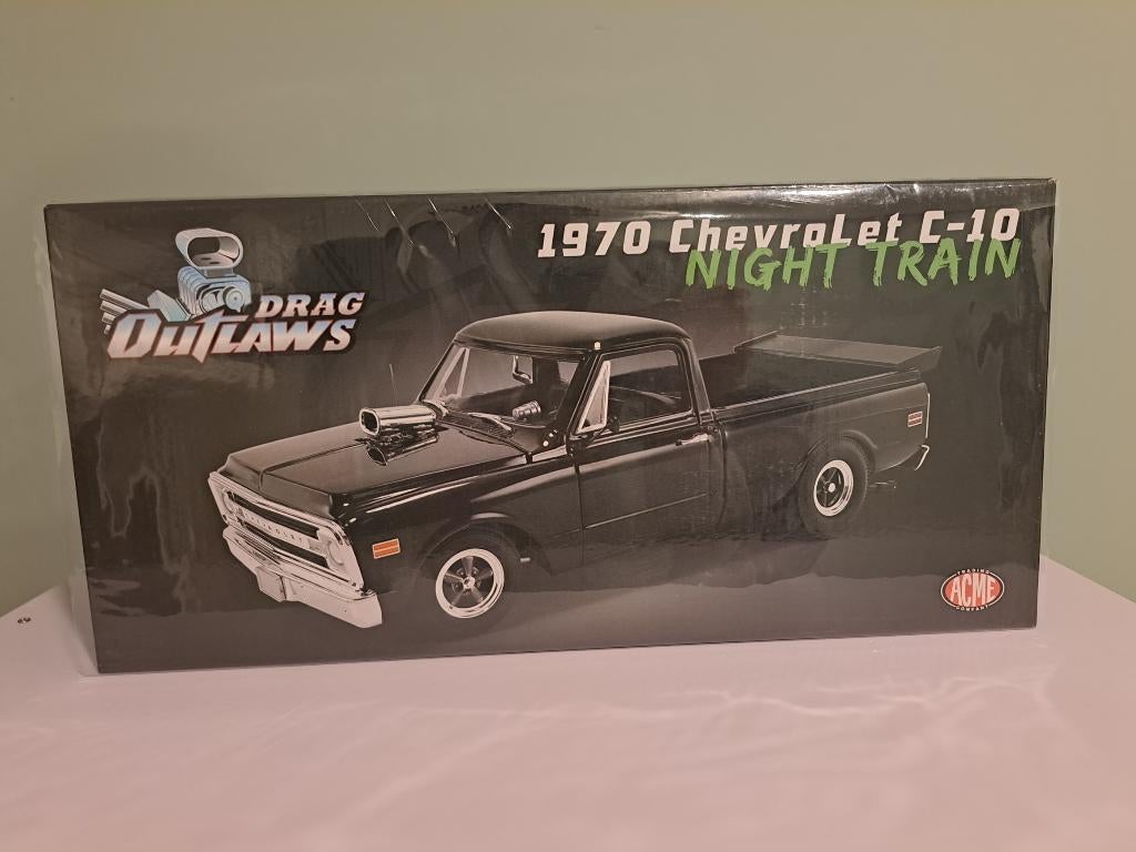 1:18 ACME 1970 Chevrolet C-10 Night Train "Drag Outlaws", Ophalen of Verzenden, Nieuw, Auto, Overige merken