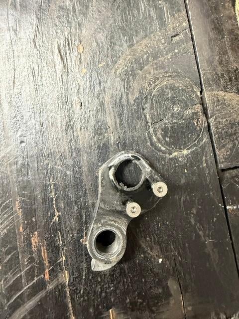 Pate de dérailleur Trek Madone, Vélos & Vélomoteurs, Vélos Pièces, Enlèvement, Utilisé, Dérailleur ou Chaîne