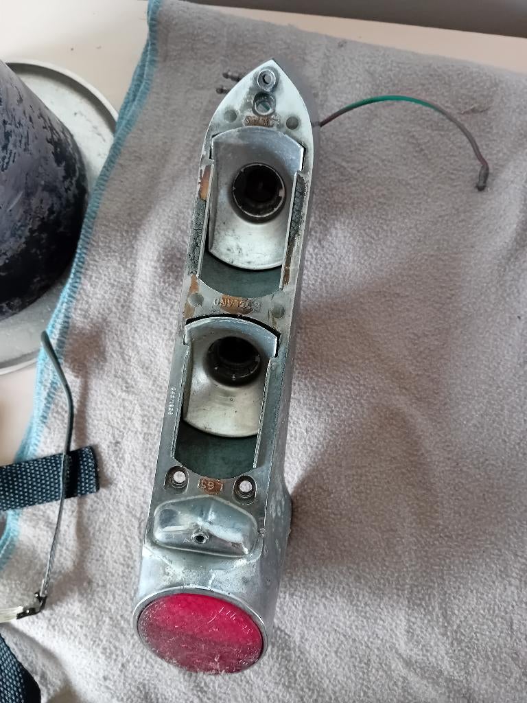 Feu arriere gauche Jaguar E Type S2, Autos : Pièces & Accessoires, Enlèvement ou Envoi, Utilisé, Jaguar