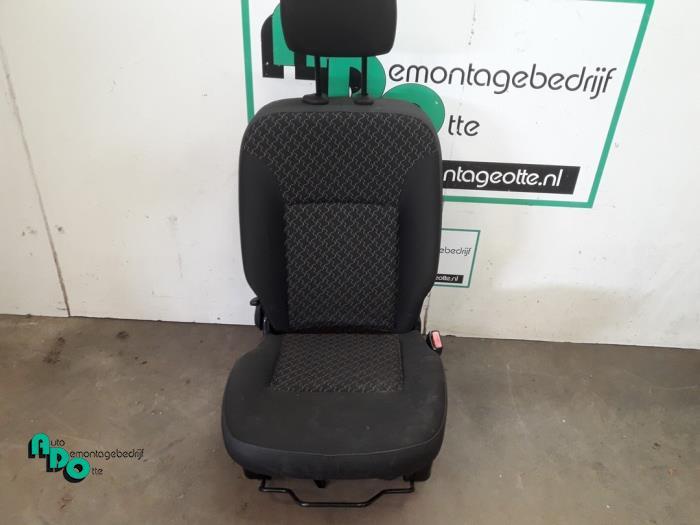 Siège droit d'un Renault Kangoo (Kangoo 2 08-), Renault, -, 3 mois de garantie, Utilisé