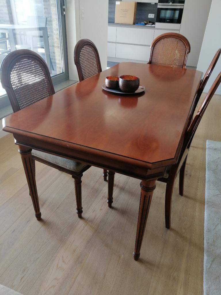 Uitschuifbare eettafel met stoelen, Huis en Inrichting, Tafels | Eettafels, Ophalen