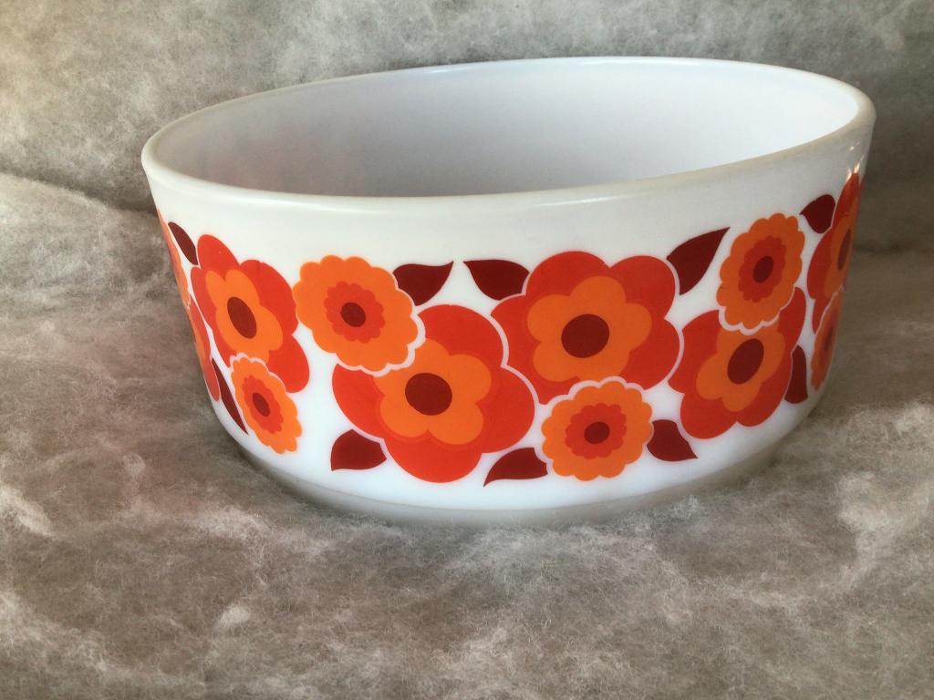 Vintage kom. Arcopal Lotus. Rond, Ophalen of Verzenden