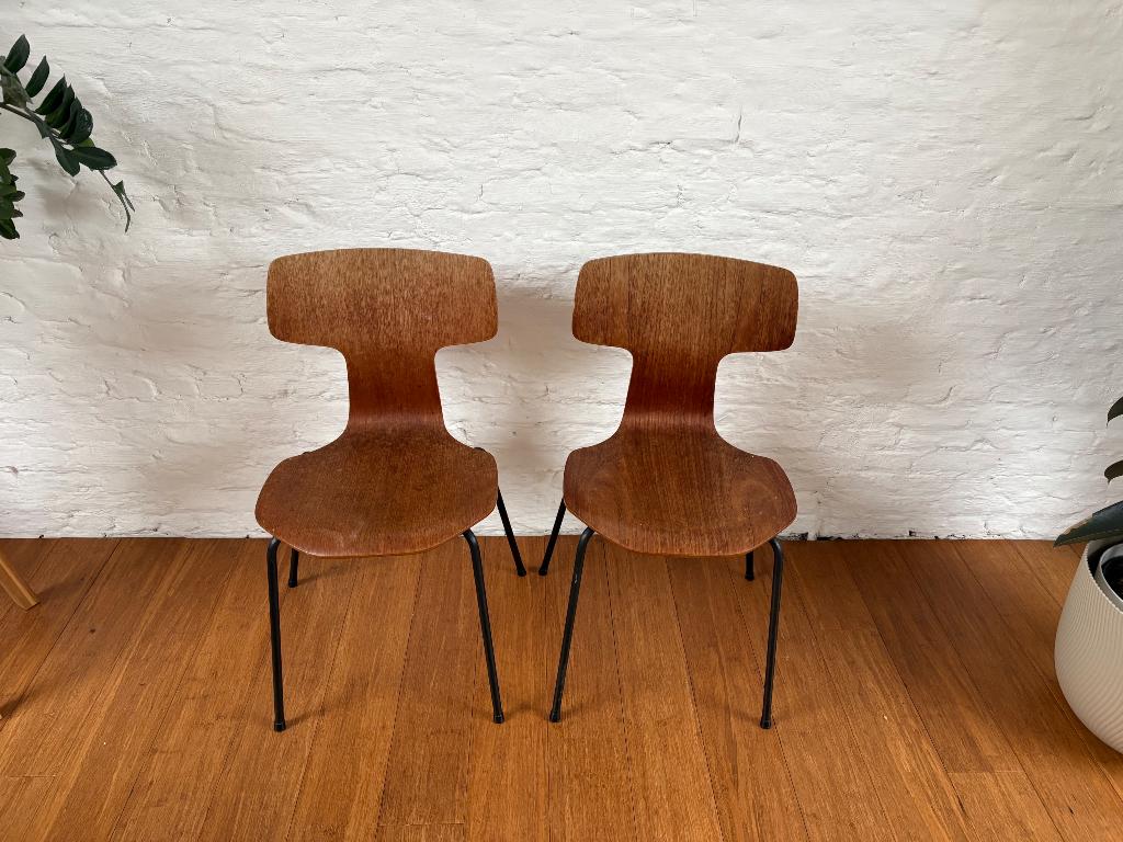2 Arne Jacobsen 3103 stoelen retro vintage, Huis en Inrichting, Ophalen, Gebruikt, Twee, Bruin