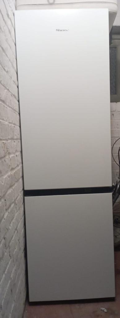 Frigo congélateur Hisense, Electroménager, Avec compartiment congélateur, 160 cm ou plus, Comme neuf, Enlèvement