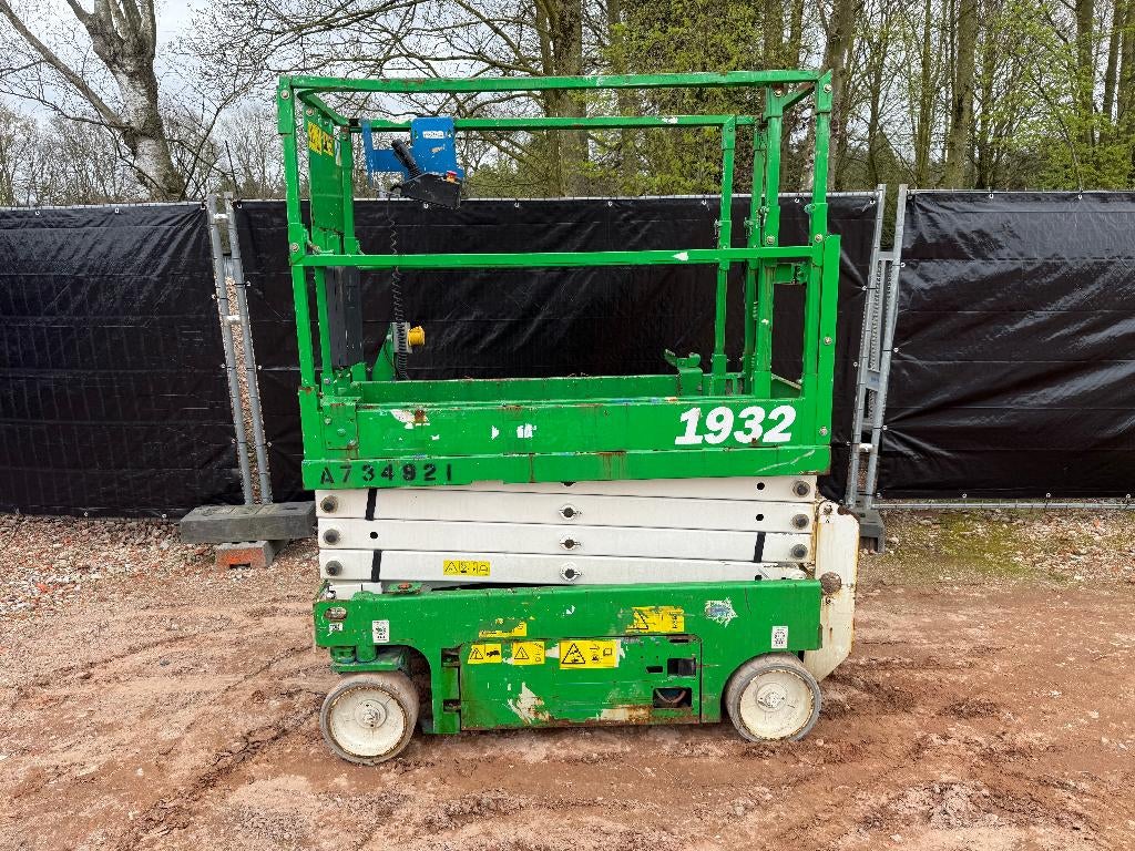 Genie GS-1932 Schaarlift 8m, Doe-het-zelf en Bouw, Lieren en Takels, Elektrisch, Ophalen