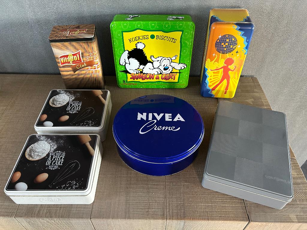 Lot 7 blikken dozen, Collections, Enlèvement ou Envoi, Comme neuf