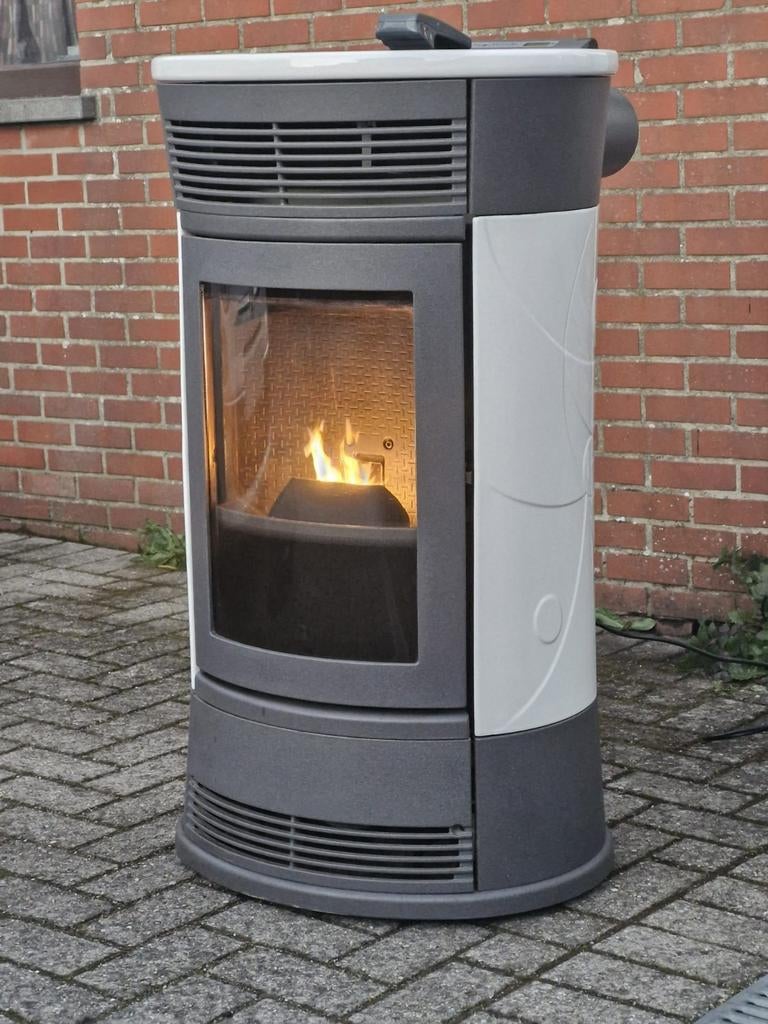 Pelletkachel Edilkamin Cherie 11 Kw (kan geleveerd worden), Huis en Inrichting, Ophalen, Gebruikt, Overige brandstoffen, Pelletkachel