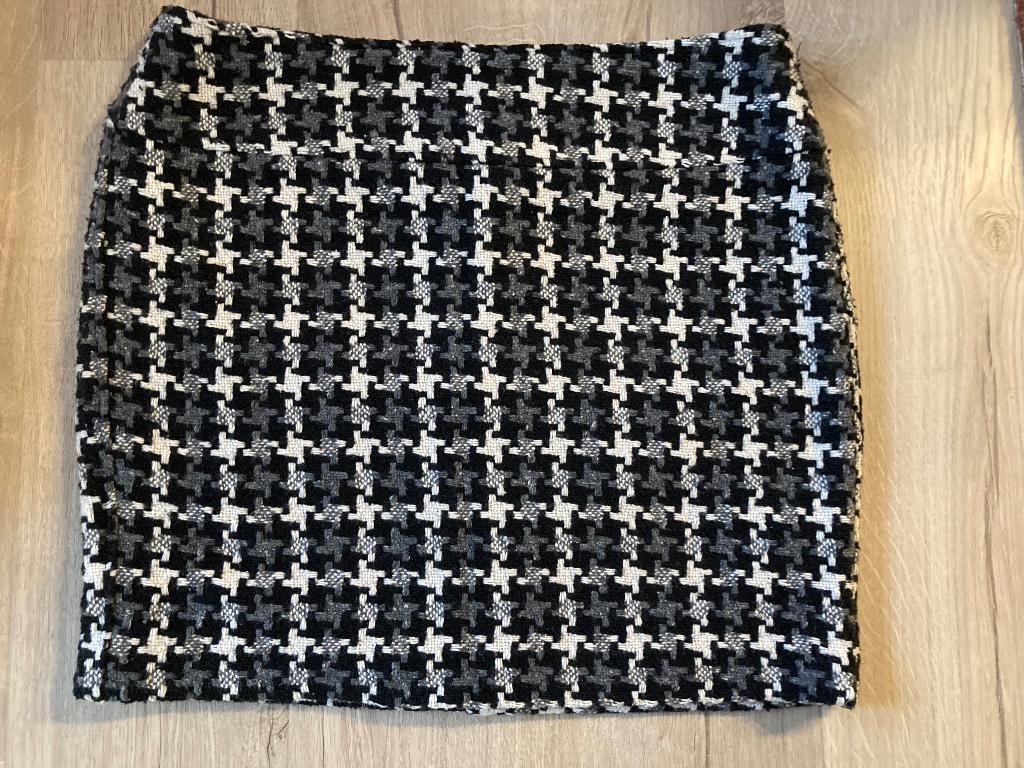 Zwart-witte rok, Kleding | Dames, Rokken, Zwart, Maat 42/44 (L), Ophalen of Verzenden, Zo goed als nieuw