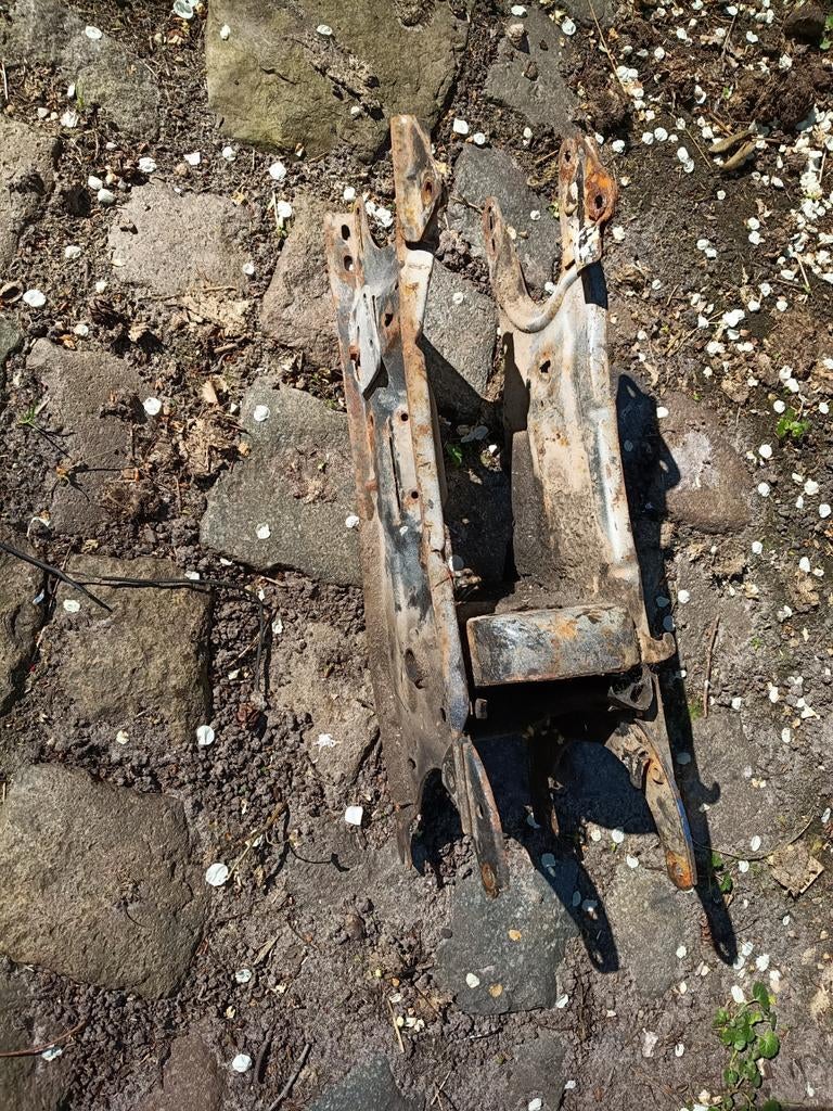 Bras oscillant droit Honda Camino, Vélos & Vélomoteurs, Enlèvement