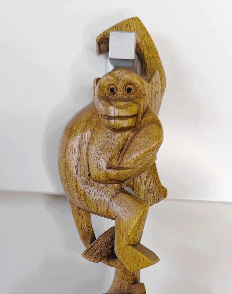 2 houten aapjes als muurdecoratie, Ophalen of Verzenden, Zo goed als nieuw, Wanddecoratie