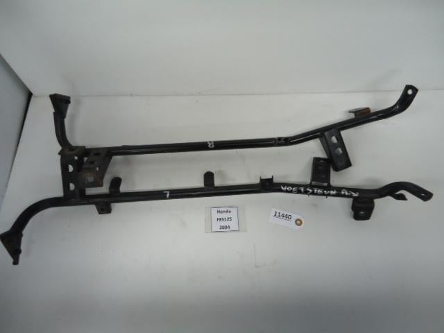 FES125 Pantheon 1997 - 2006 Honda Beugel D1-11470, Motoren, Onderdelen | Honda