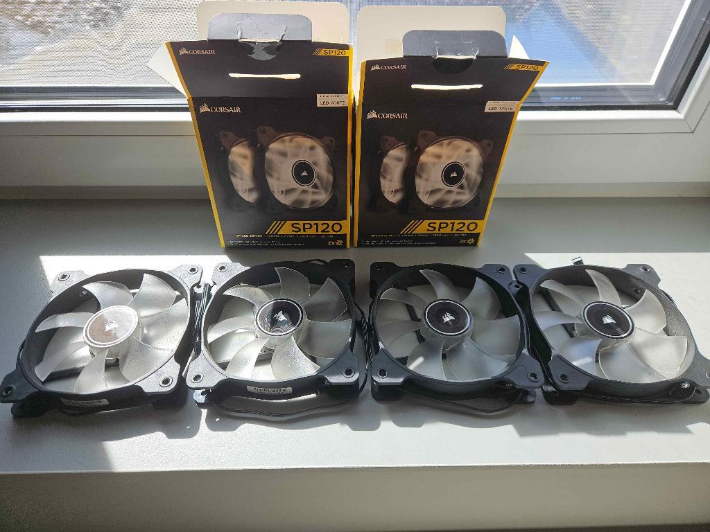 Corsair SP120 Fans x4, Computers en Software, Computerkoelers, Ophalen of Verzenden, Gebruikt, Luchtkoeling