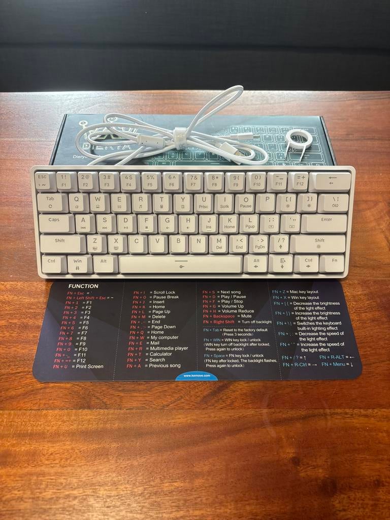 Clavier dierya 60%, Clavier gamer, Comme neuf, Enlèvement, Qwerty