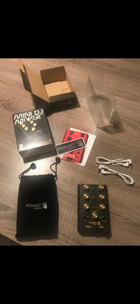 Mini dj mixer.   Pocketversie.  Nieuw!!, Muziek en Instrumenten, Dj-sets en Draaitafels, Ophalen of Verzenden