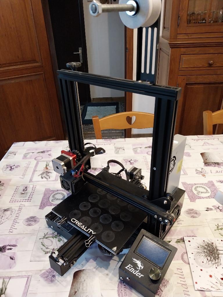 Imprimante 3D Ender 3 Pro et un caisson, Computers en Software, Ophalen, Gebruikt, Creality