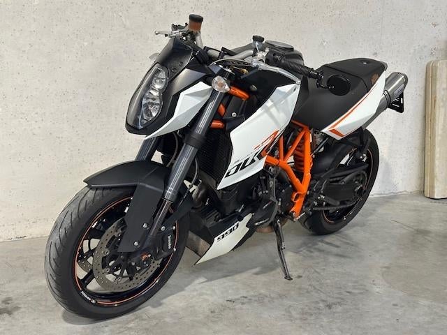 KTM 990R SUPERDUKE, Motos, Motos | KTM, Entreprise, Échappement sport, 990 cm³, SuperMoto