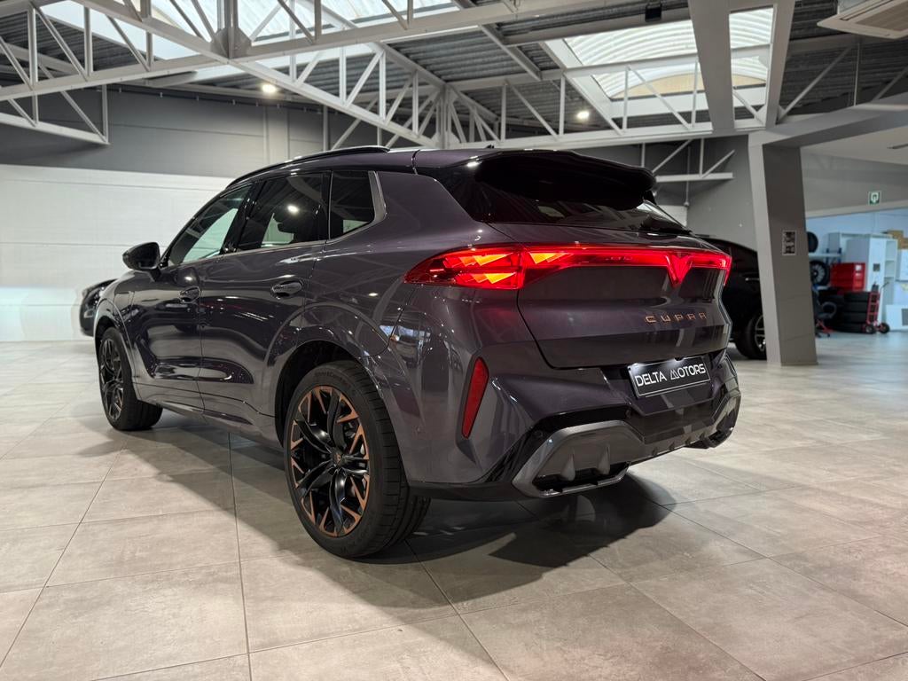 Cupra Terramar - plug-in Hybride - 5.000 kms!!, Auto's, Automaat, 4 cilinders, Alcantara, Zwart