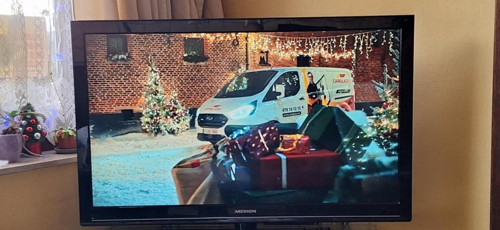 LCD TV Medion - 108 cm, 50 Hz, LCD, Zo goed als nieuw, 100 cm of meer