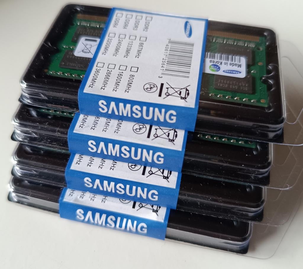 Lot de 4 mémoires RAM Samsung neuves DDR3 8GB 1600MHz, Informatique & Logiciels, Mémoire RAM, Neuf, Enlèvement ou Envoi, 8 GB