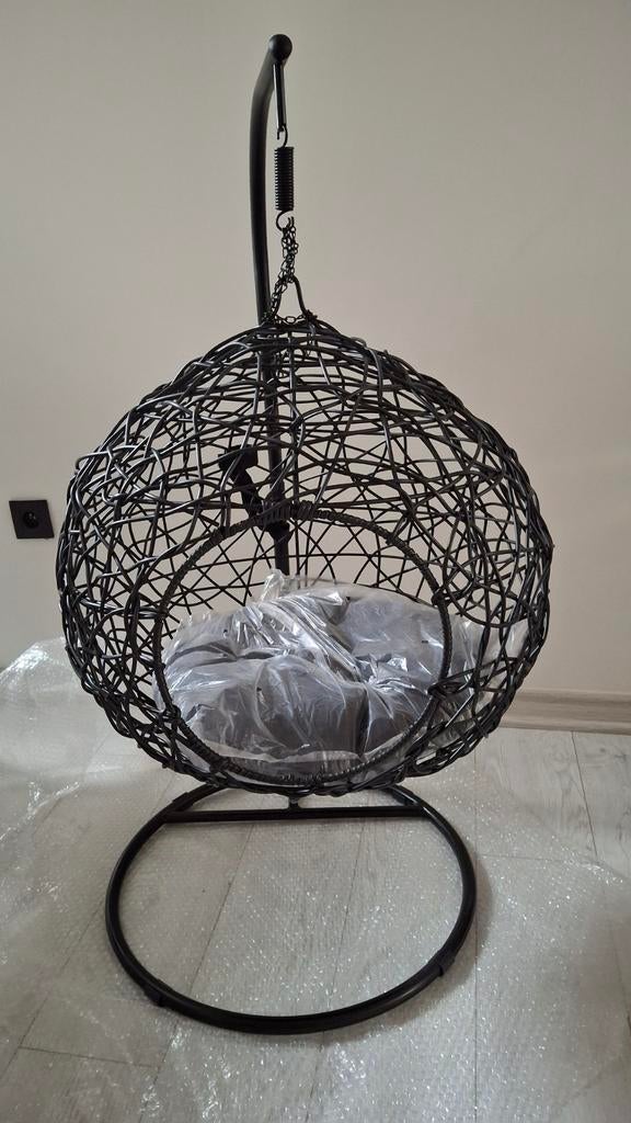 Chiens ou chats, Enlèvement