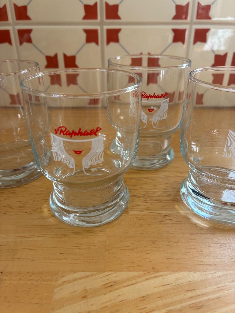 St Raphael-glas, Ophalen of Verzenden, Nieuw, Waterglas