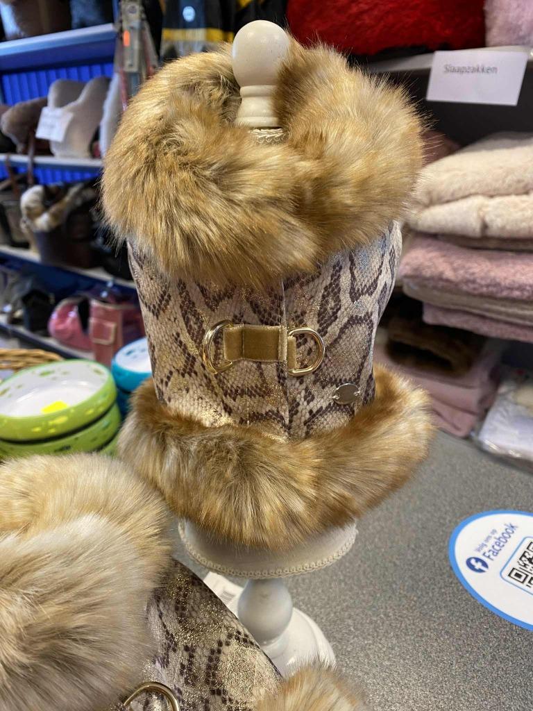 Luxe harnasjes van het merk Mon Bonbon, Ophalen of Verzenden, Nieuw, Hondenbodywarmer