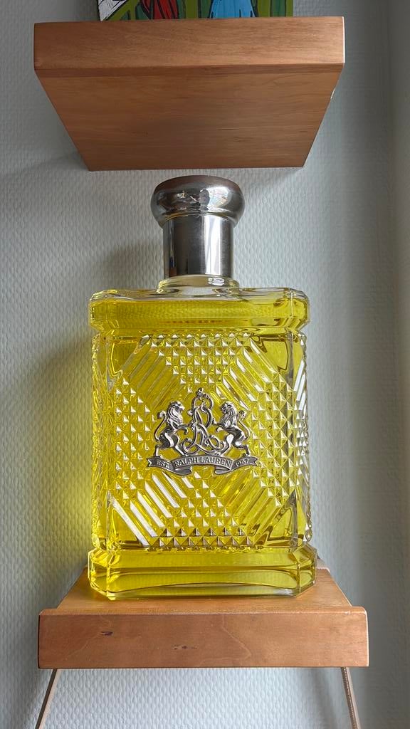 L'actrice Ralph Lauren, Enlèvement, Neuf