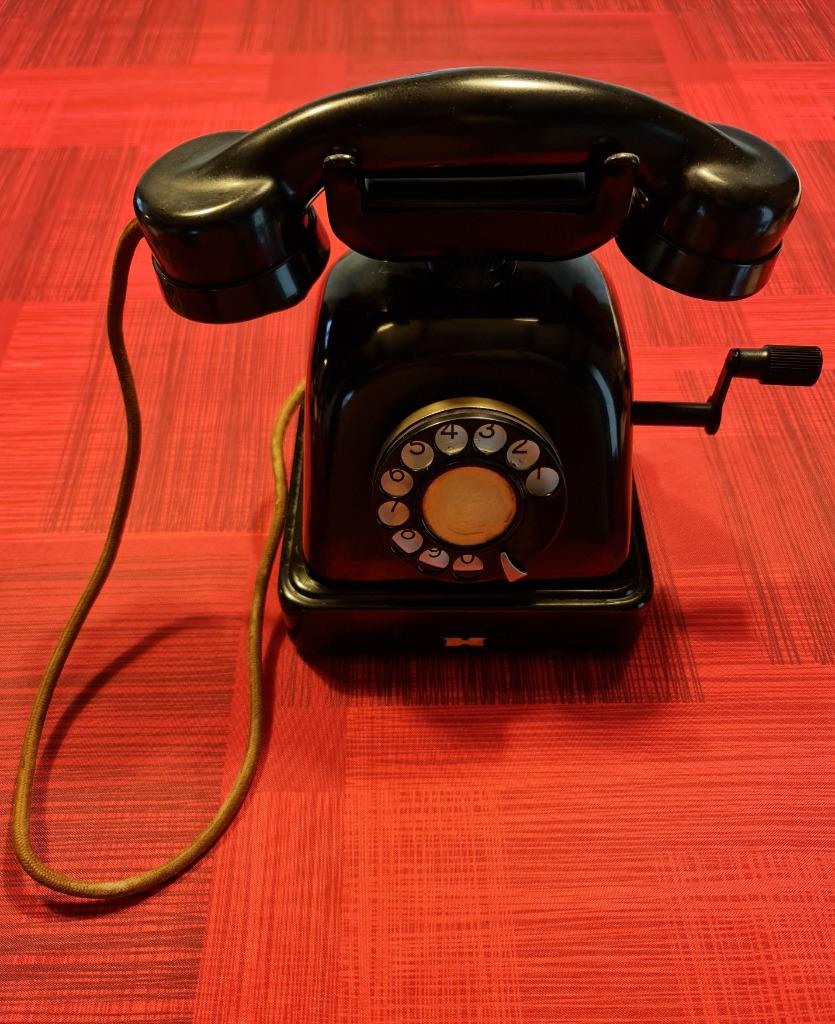 Telefoon bakeliet - draaischijf + zwengel, Telecommunicatie, Ophalen, Zo goed als nieuw, Met draaischijf