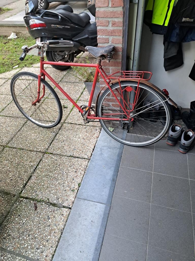 Gitane met Brooks zadel, Enlèvement