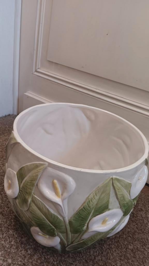 POT OU  CACHE POT TRÈS DÉCORATIF, STYLE PRINTEMPS,, Jardin & Terrasse, Enlèvement