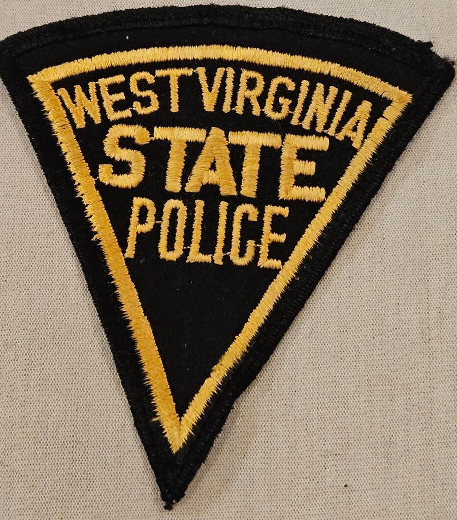 Patch d'épaule de la police de l'État de Virginie-
C'est, Collections, Enlèvement ou Envoi, Comme neuf