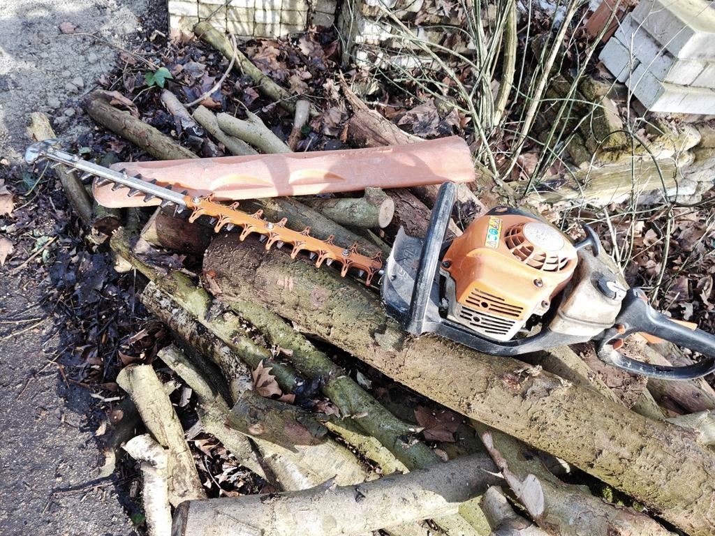 Stihl hs82t haagschaar volledig in orde, Ophalen