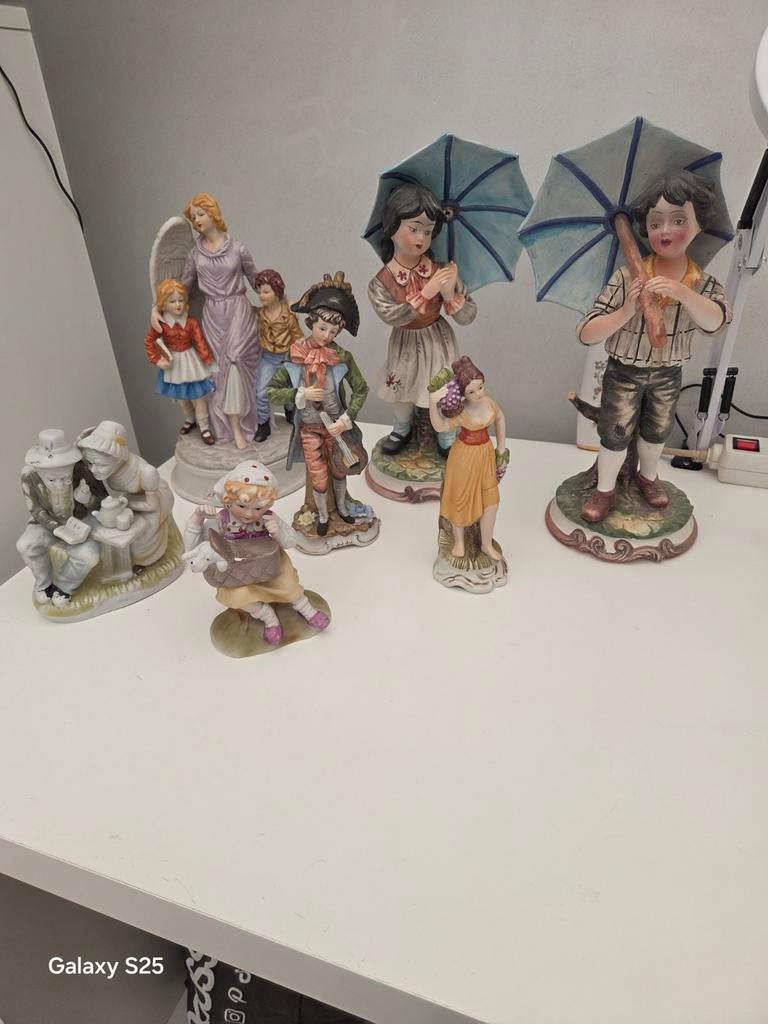 Posture en biscuit faire offre, Enlèvement ou Envoi