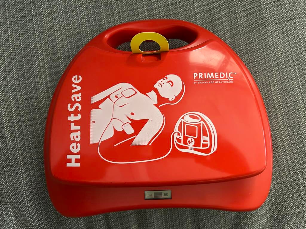 Defibrillator - METRAX PRIMEDIC HeartSave PAD, Elektronische apparatuur, Overige elektronische apparatuur, Ophalen, Zo goed als nieuw