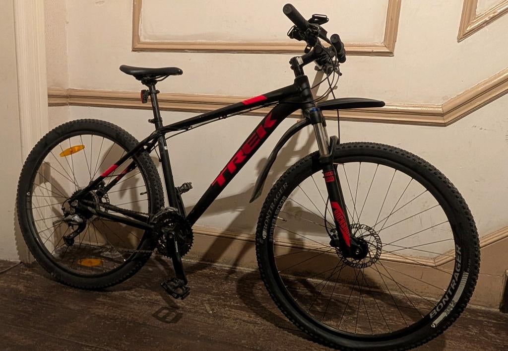 VTT Trek Marlin 7 – Équipé(Siège enfant + Support Téléphone), Enlèvement, Utilisé, Hommes, Trek