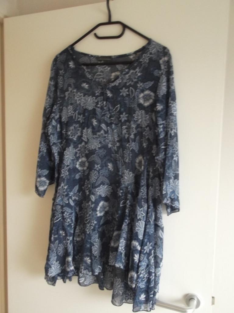 Tuniek Cassis maat 42, Maat 42/44 (L), Ophalen of Verzenden, Gedragen, Blauw