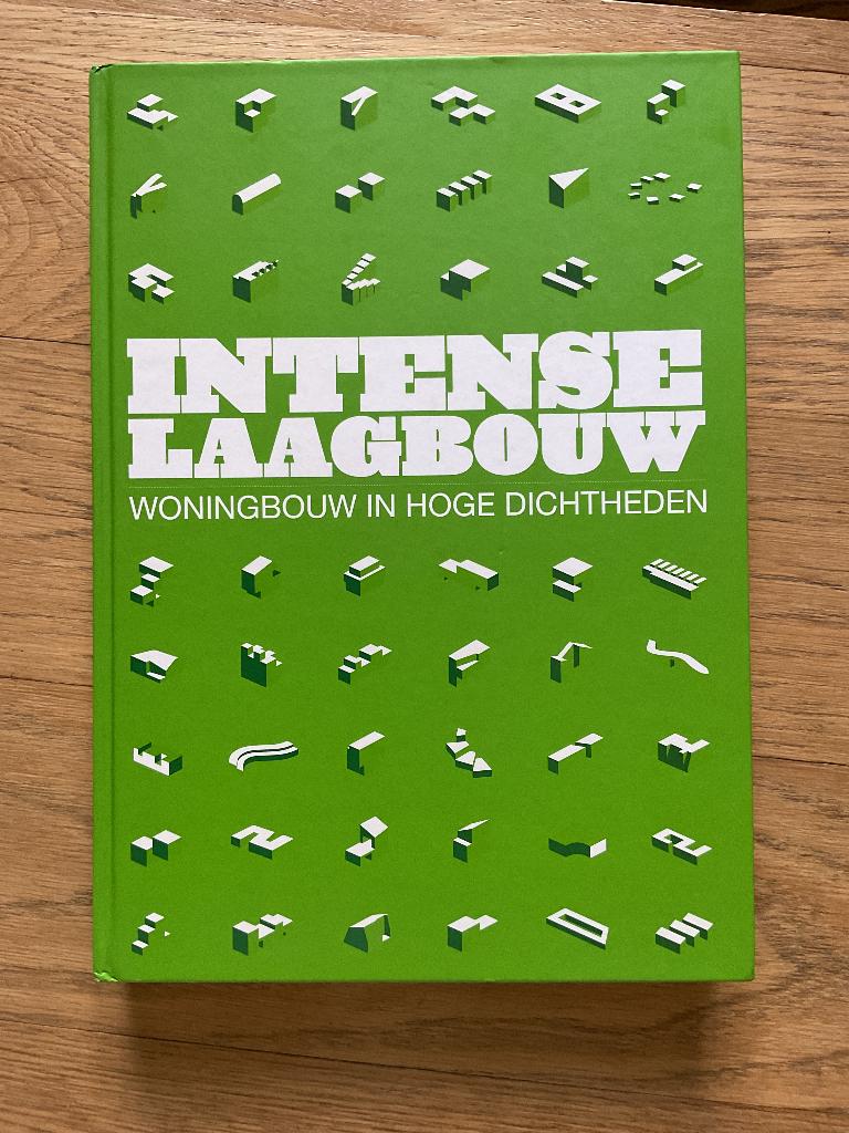 Architectuurboek INTENSE LAAGBOUW Dorsman, Ophalen of Verzenden, Zo goed als nieuw, Architectuur algemeen, Dorsman
