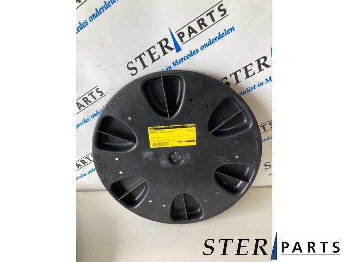 Logement roue de secours d'un Mercedes E-Klasse, Enlèvement ou Envoi, 3 mois de garantie, Utilisé, Mercedes-Benz
