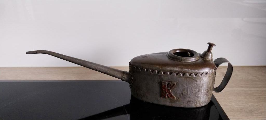 Burette à huile armée anglaise, Enlèvement