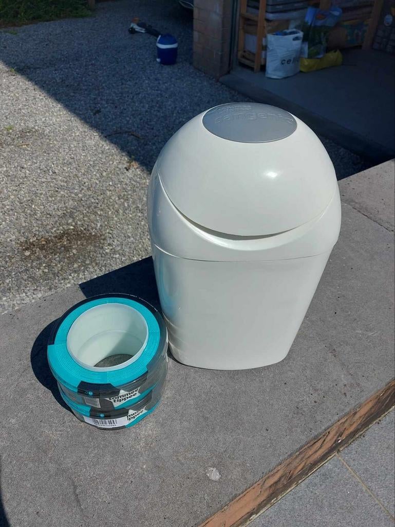 Poubelle à langes Sangenic + 2 recharges, Comme neuf