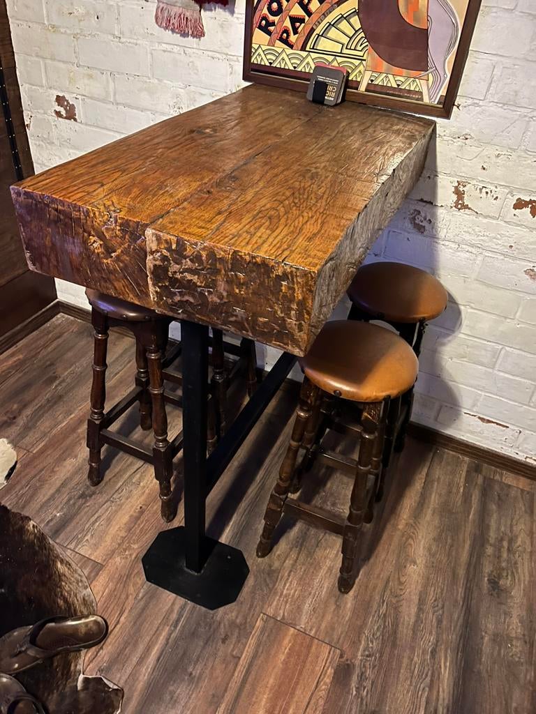 Bartafel met krukken te koop, Enlèvement, Utilisé, Y compris les chaises de bar