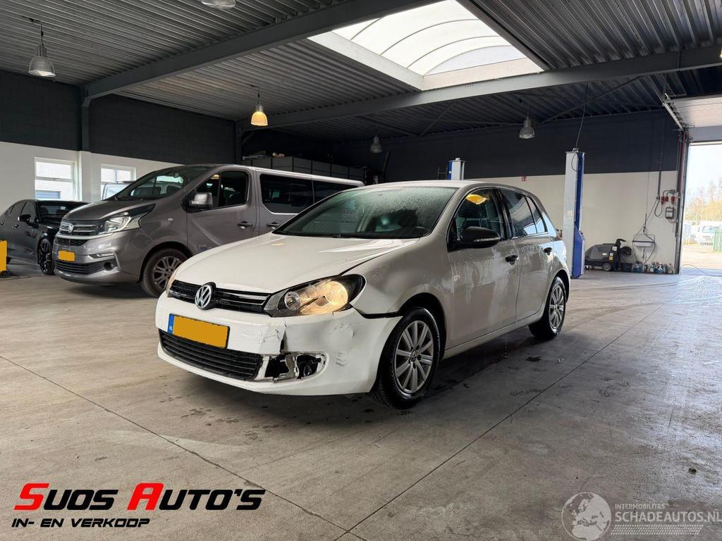 Volkswagen Golf 1.2 TSI Trend Edition BlueMotion (bj 2012), Auto diversen, Ongevalwagen, Volkswagen, Wit, Handgeschakeld, Benzine
