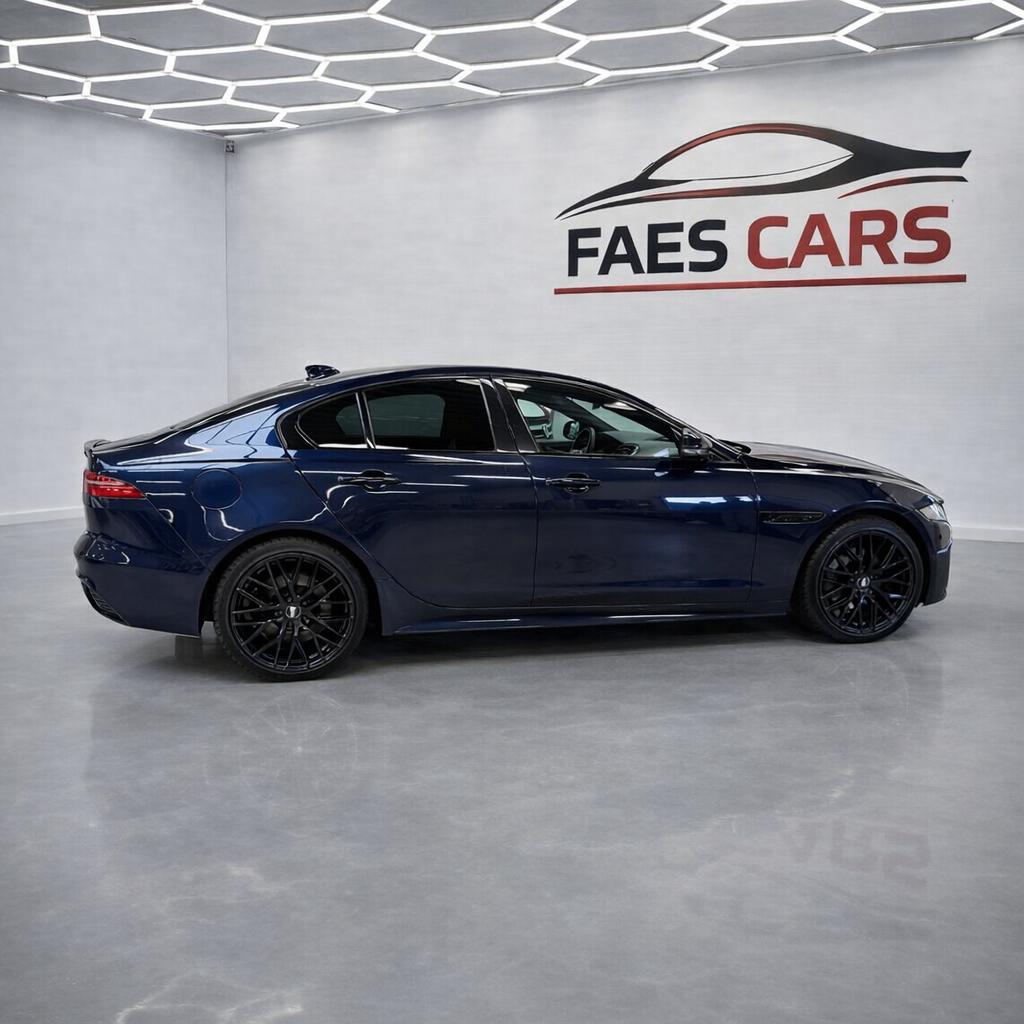 Jaguar Xe R-Dynamic versie model reeds 2020, Auto's, Jaguar, 1800 kg, 4 cilinders, Blauw, Leder