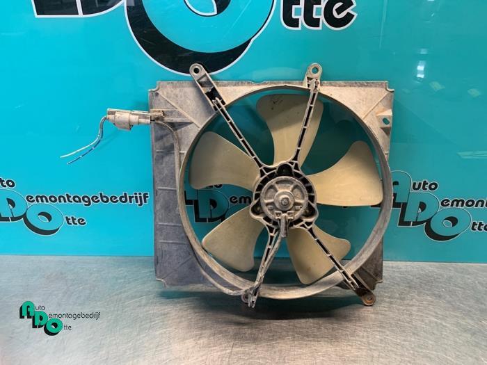 Ventilateur d'un Toyota Starlet (Starlet 95-), -, 3 mois de garantie, Toyota, Utilisé