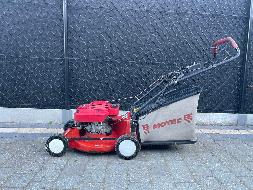 MOTEC grasmaaier met HONDA motor, Jardin & Terrasse, Tondeuses à gazon, Tondeuse rotative, Tondeuses à gazon à essence, Enlèvement