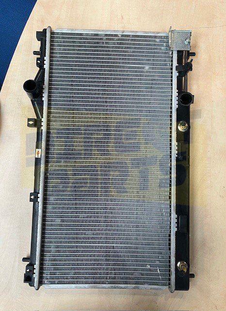Chrysler/Dodge Neon (-4/97) radiateur (1.8i/2.0i)(+/- auto.), Autos : Pièces & Accessoires, Neuf, -, -, Enlèvement ou Envoi