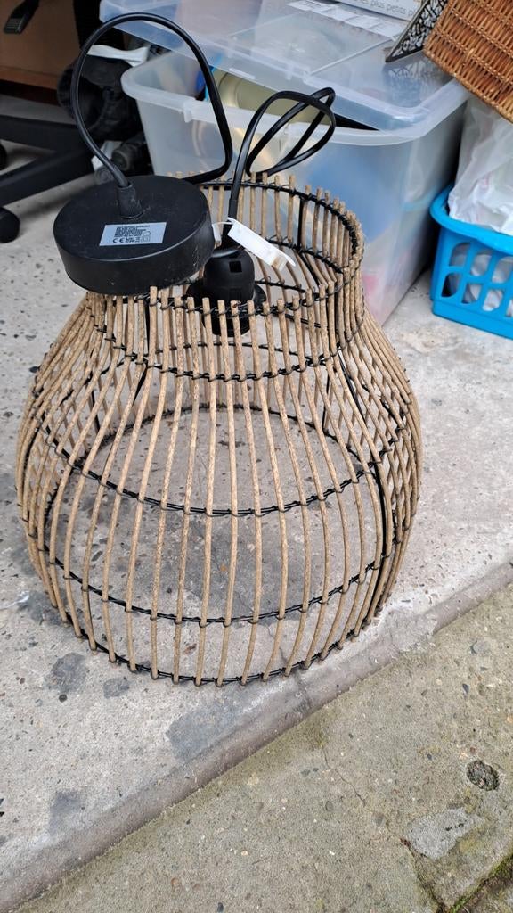 Lustre moderne 8 ero