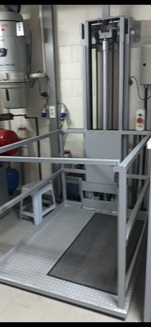 Motolift of goederenlift, Ophalen, Nieuw